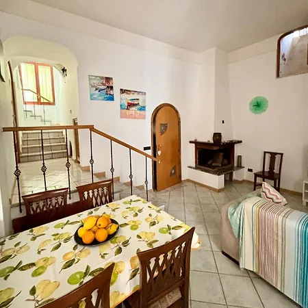 Amorimare, Sorrento Coast Feriehus Vico Equense